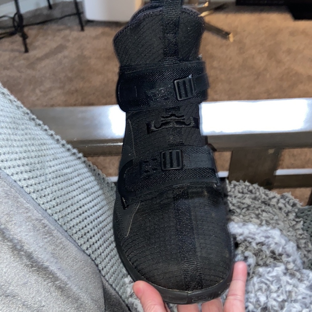 LS-13 Lebron James - Picture 4 of 4